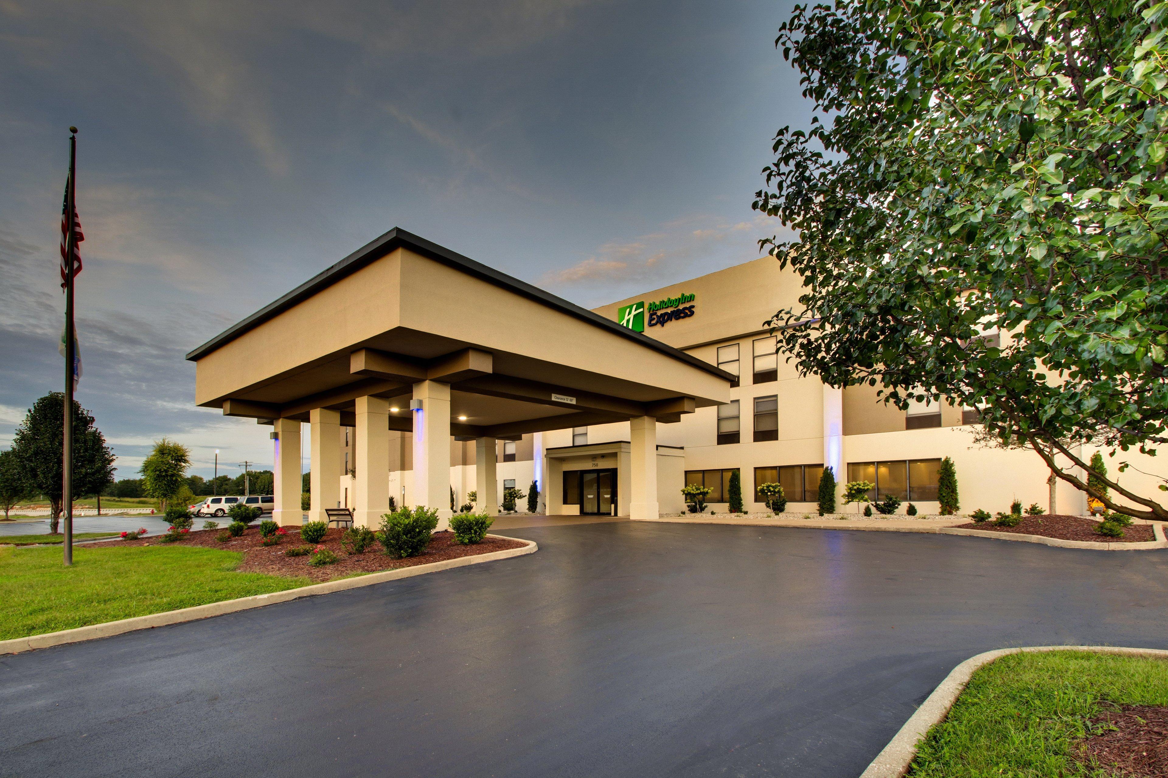 Holiday Inn Express - Horse Cave By Ihg Exterior photo